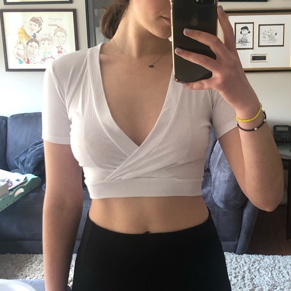 🌟 Zara trafaluc white crop top - Picture 2 of 6